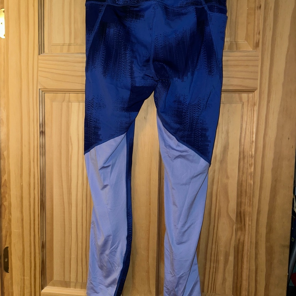 Under Armour Blue Leggings for Active Performance - Picture 2 of 5